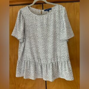 Short sleeve, black and white, peplum blouse